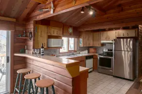 Creekside Cabin - Image 3