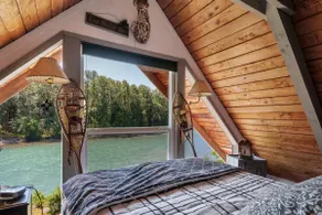 `Cowlitz River Cabin` | Riverside, Yard, AC, EV - Image 3