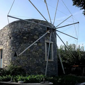 Authentic Cretan Stone Windmill - Image 2