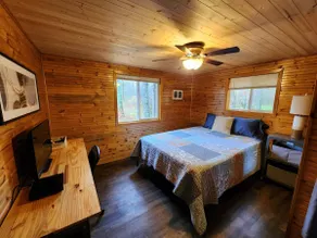 The Channel Cabin with HOT TUB! - Image 5