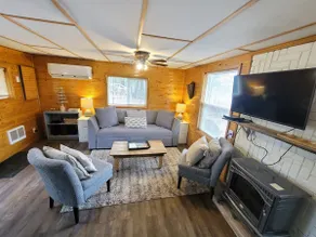 The Channel Cabin with HOT TUB! - Image 4