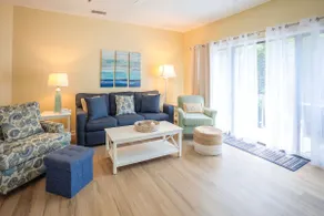 Walk to Forest Beach: Hilton Head Getaway! - Image 4