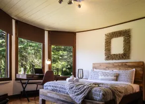 L'Orford Forest Dream: Hot Tub, Fireplace & Views - Image 2