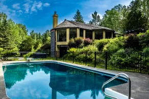 L'Orford Forest Dream: Hot Tub, Fireplace & Views - Image 5
