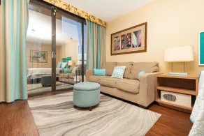 *Free Parking*10 Min to Beach* - Image 3