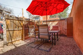 Galisteo Getaway - Courtyard - Near Railyard - Image 2