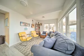 1 Mi to Presque Isle: Waterfront Lake Erie Cottage - Image 3