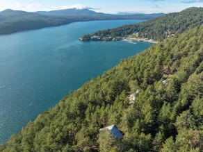 Elegant Water View, Walk to Moran State Park - Image 3