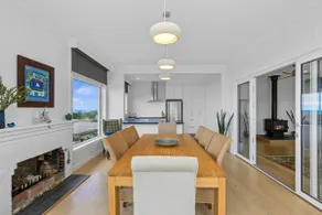 MAVI BEACH HOUSE - Stylish home opposite beach - Image 5