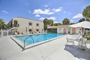 Cheery Condo with Pool Access: 3 Miles to Beach! - Image 3