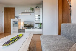 Lake View House - Apartment 1 - Image 3