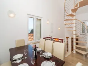 Villa Balarin - Stuga med fem sovrum med terrass och utsikt över staden - Image 4