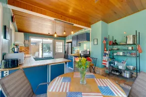 2 Mi to Riverwalk: Palmetto Gem w/ Fire Pit & BBQ - Image 4