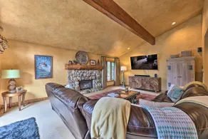 Luxe Sun Valley Retreat w/ Hot Tub, 3 Mi to Resort - Image 4