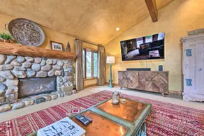 Luxe Sun Valley Retreat w/ Hot Tub, 3 Mi to Resort - Image 5