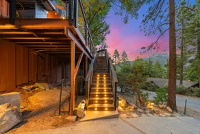 Unique Modern Cabin w/spa, dry sauna - Image 5
