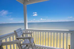 Dolphin Watch: Lovely Waterfront Unit with Kayaks! - Image 4