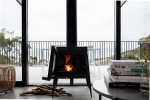 Months and Seasons - Beach House - Stunning Views - Image 3