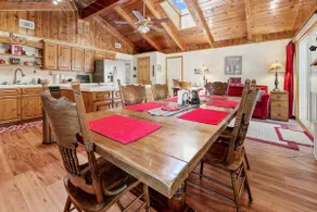 Catalina Retreat - WiFi gratuit, bain à remous privé et table de billard! 2 heures gratuites de location de v��lo / kayak! - Image 3