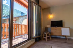 Modern Loft | Valley Views | Free Parking & Hiking - Image 5