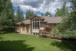 Luxury Arrowhead Home | Game Room | 6 Masters | Shuttle | 1 Mi to Ski Lift - Image 2