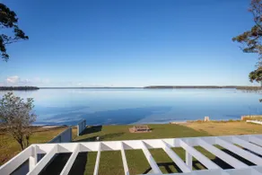 Tranquility Beach House - Absolute Waterfront - Image 2