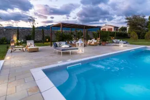 Villa Hugo, Understated Luxury 5 Bedrooms Villa - Image 4