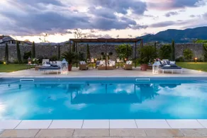 Villa Hugo, Understated Luxury 5 Bedrooms Villa - Image 2