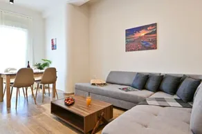 Deluxe Apartment - Thisean Modern Suites - Image 3