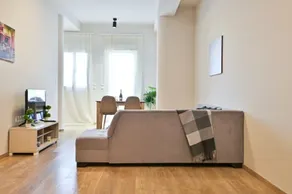 Deluxe Apartment - Thisean Modern Suites - Image 2