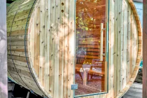 Massive Log Chalet with Hot Tub - Image 4