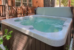 Rivercrest Lodge with Hot Tub-Pool Table-Firepit - Image 5