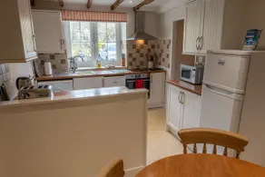 The Old Cop Shop -  2-Bed cottage with log-burner, walking distance to boats and the Lake - Image 5