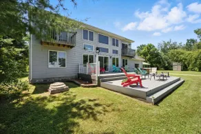 Larks Lake Lodge: Sandy Toes & Sunny Skies – Your Summer Getaway Awaits! - Image 3