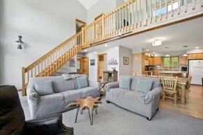 Larks Lake Lodge: Sandy Toes & Sunny Skies – Your Summer Getaway Awaits! - Image 5