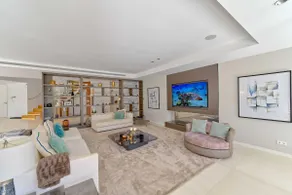 2244 Luxury Modern Villa with Heated Pool in Puerto Banus - Image 2