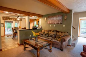 Dreamy Steam Front Cottage w/ Hot Tub and Fire Pit - Image 5