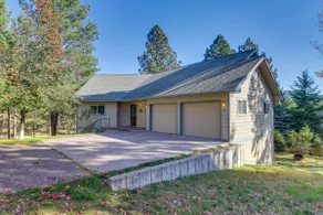 1 Mi to Flathead Lake: Bigfork Village Retreat - Image 3