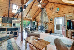 Woodsy Beaver Cove Cabin w/ Deck & Fire Pit! - Image 4