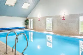 Haddon F'house - shared heated pool & games room - Image 2