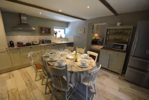 Pippinwell - with shared heated pool & games room - Image 5