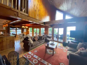 Adirondack Lakeside Lodge w/ private beach/dock, SUP, wraparound deck, firepit - Image 3