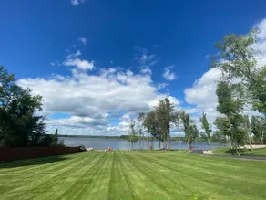 Adirondack Lakeside Lodge w/ private beach/dock, SUP, wraparound deck, firepit - Image 2