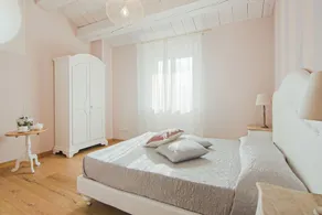 Elegant villa med have - Image 5