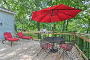 ‘Our Lakeside Retreat’ w/ Deck on Lake Herrington! - Image 2