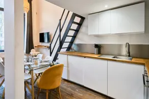 Bright 3-bedroom apartment with mezzanine beds - Image 4