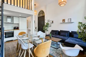 Bright 3-bedroom apartment with mezzanine beds - Image 2