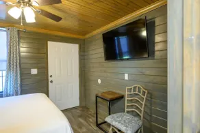 Serene cabin, relax and recharge! Great Internet! - Image 2
