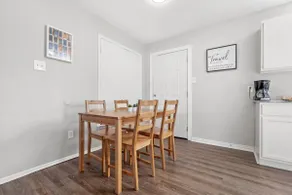 Easily Walk to ATT Stadium! Clean and Spacious - Image 4