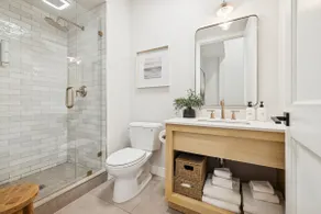 Castillo Apartment 5 House - Image 5